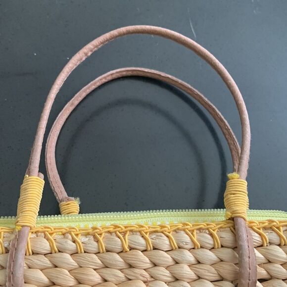 1990’s handwoven corn husk mini tote bag with a dragonfly appliqué and a yellow - Picture 4 of 16
